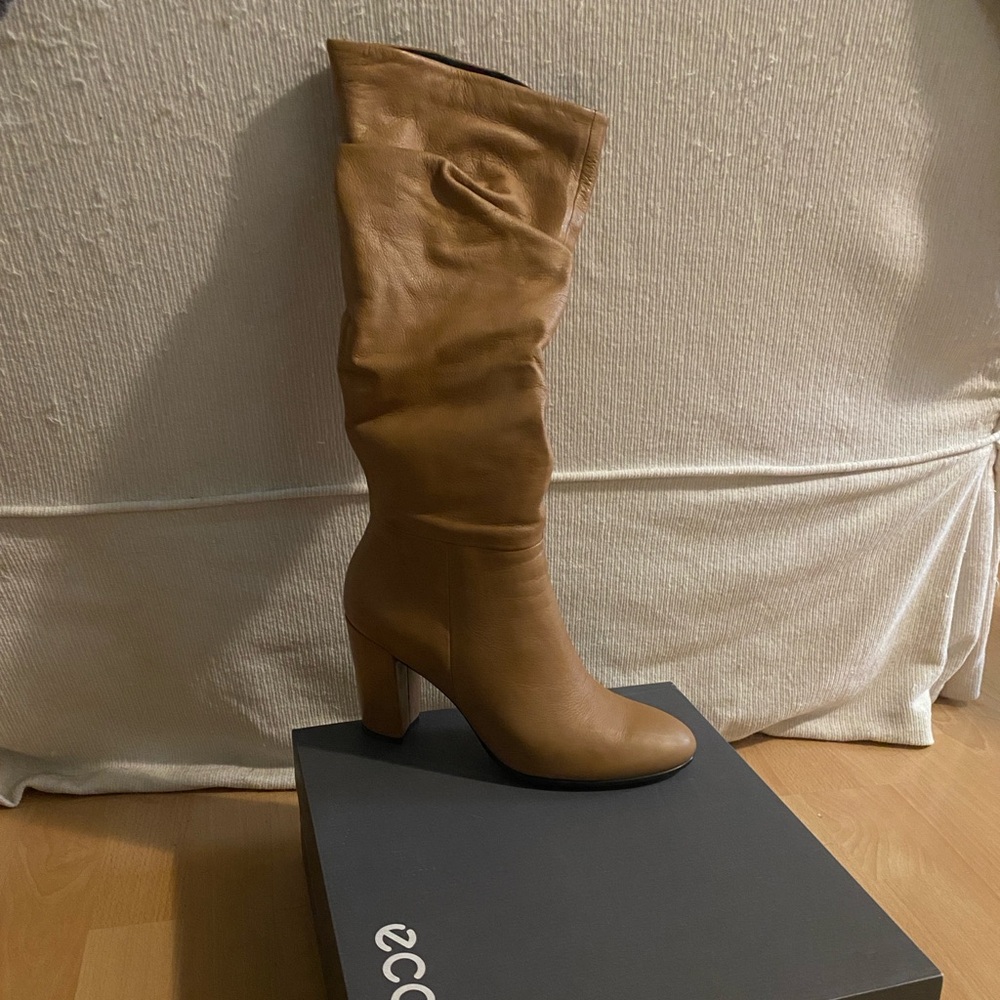 Ecco tan slouch boot size 41